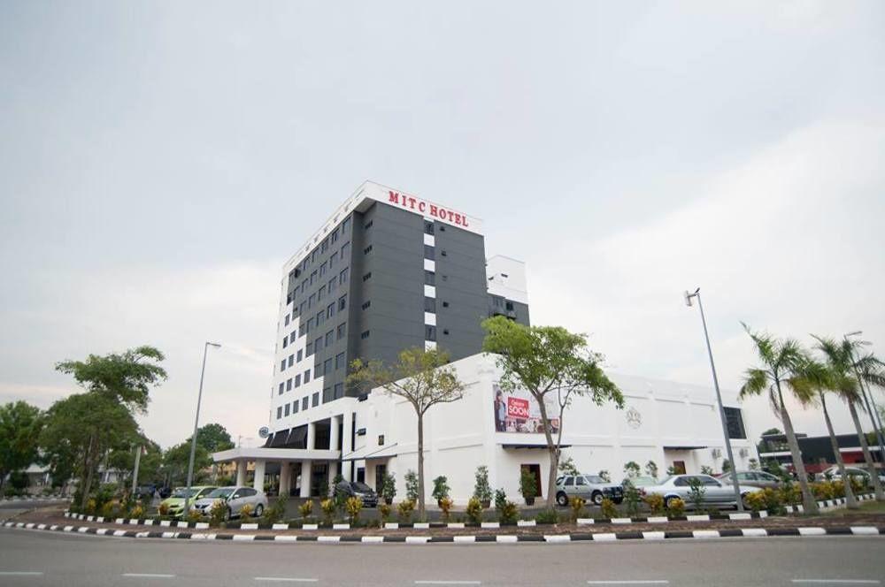 Mitc Hotel Malacca Bagian luar foto